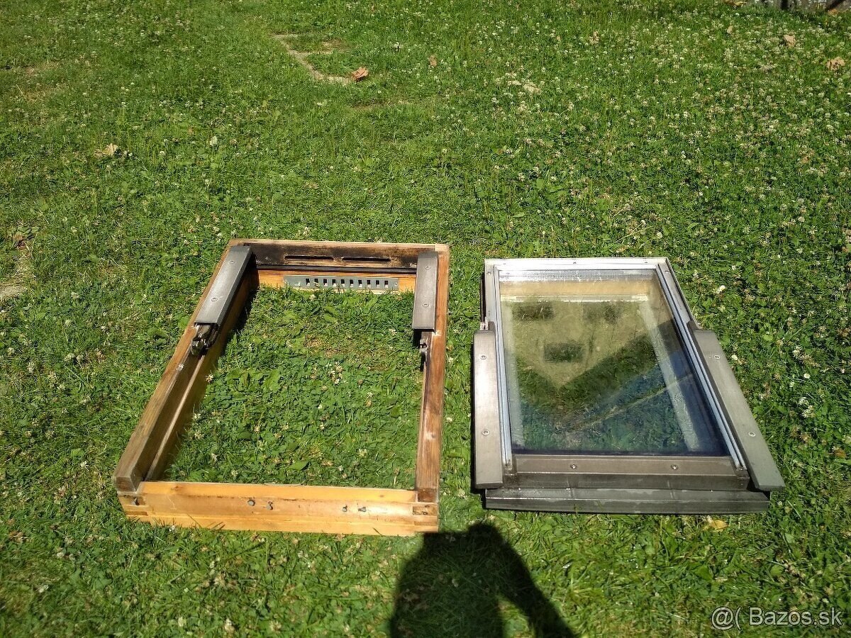 Strešné okno FAKRO 55x78 - 2