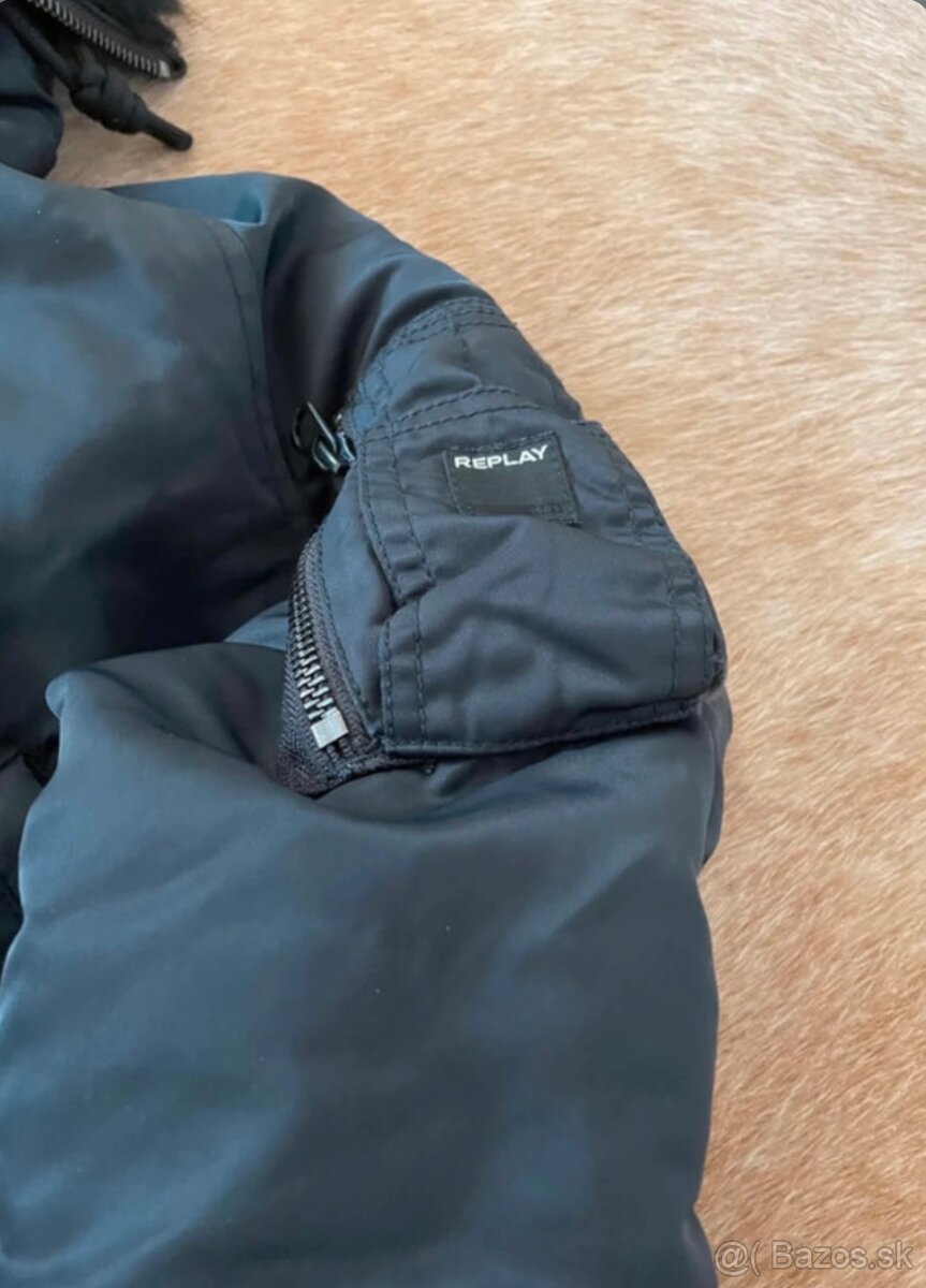 Replay bomber bunda - 2