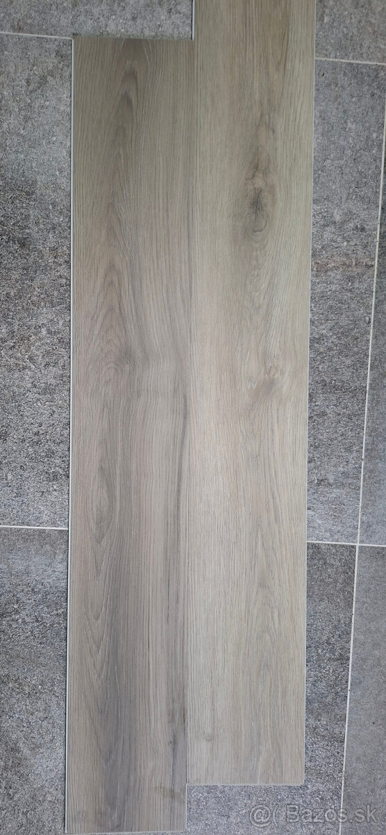 Predám kompozitnú vinylovú podlahu SPC imitácia dreva 9204 - 2