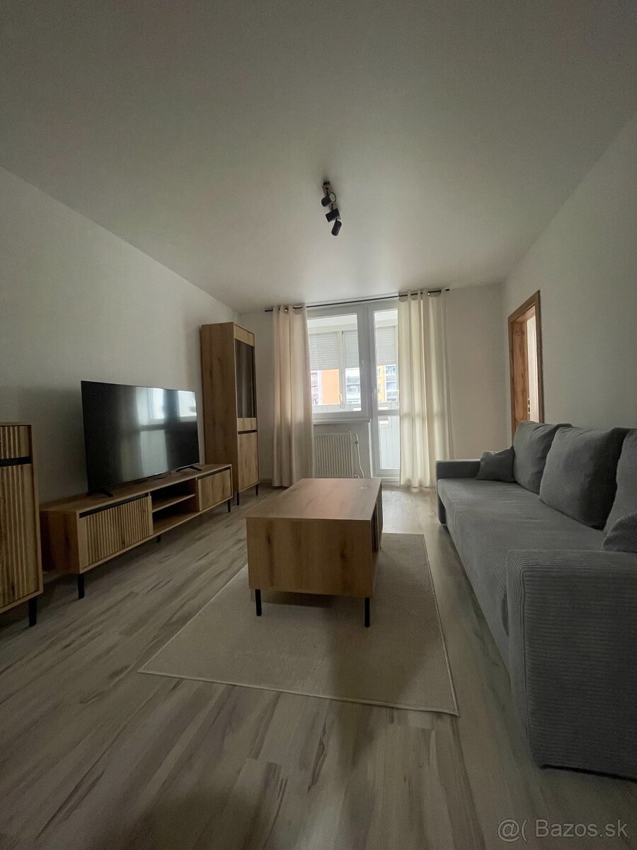 Kompletne zrekonštruovaný 2-izbový byt s loggiou - 2