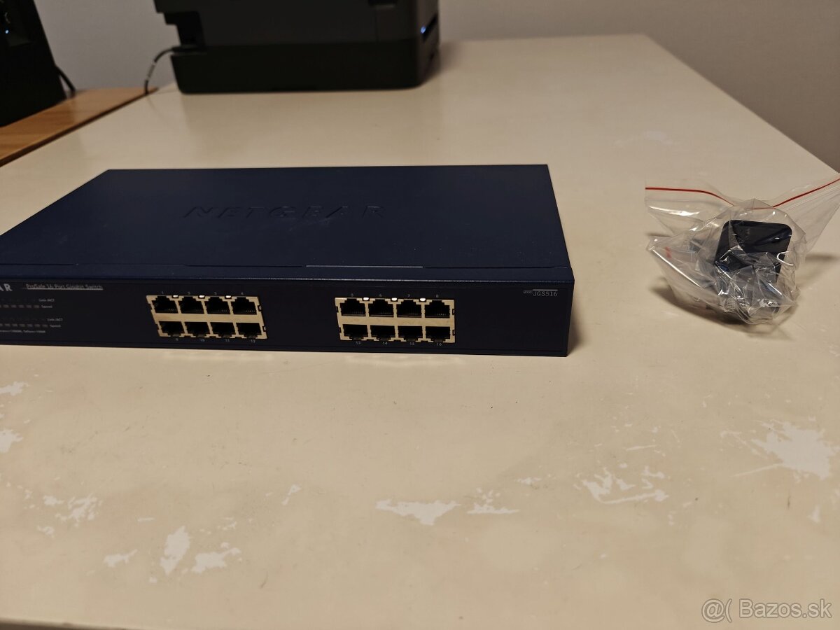Netgear ProSafe JGS516 - 16-portový Gigabit switch - 2
