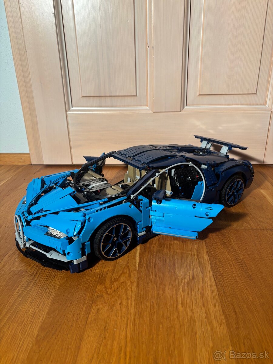 Lego 42083 - Bugatti Chiron (krabica + návod) - 2