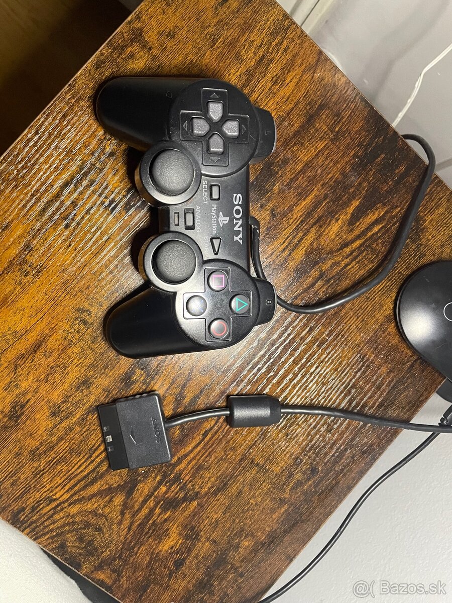 Predám konzolu playstation 2 slim - 2