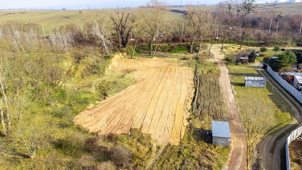 Predaj 3 pozemkov – Devínske jazero (DNV) - 2