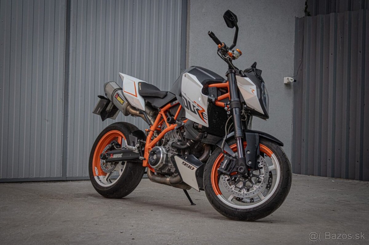 KTM 990 Super Duke R - 2