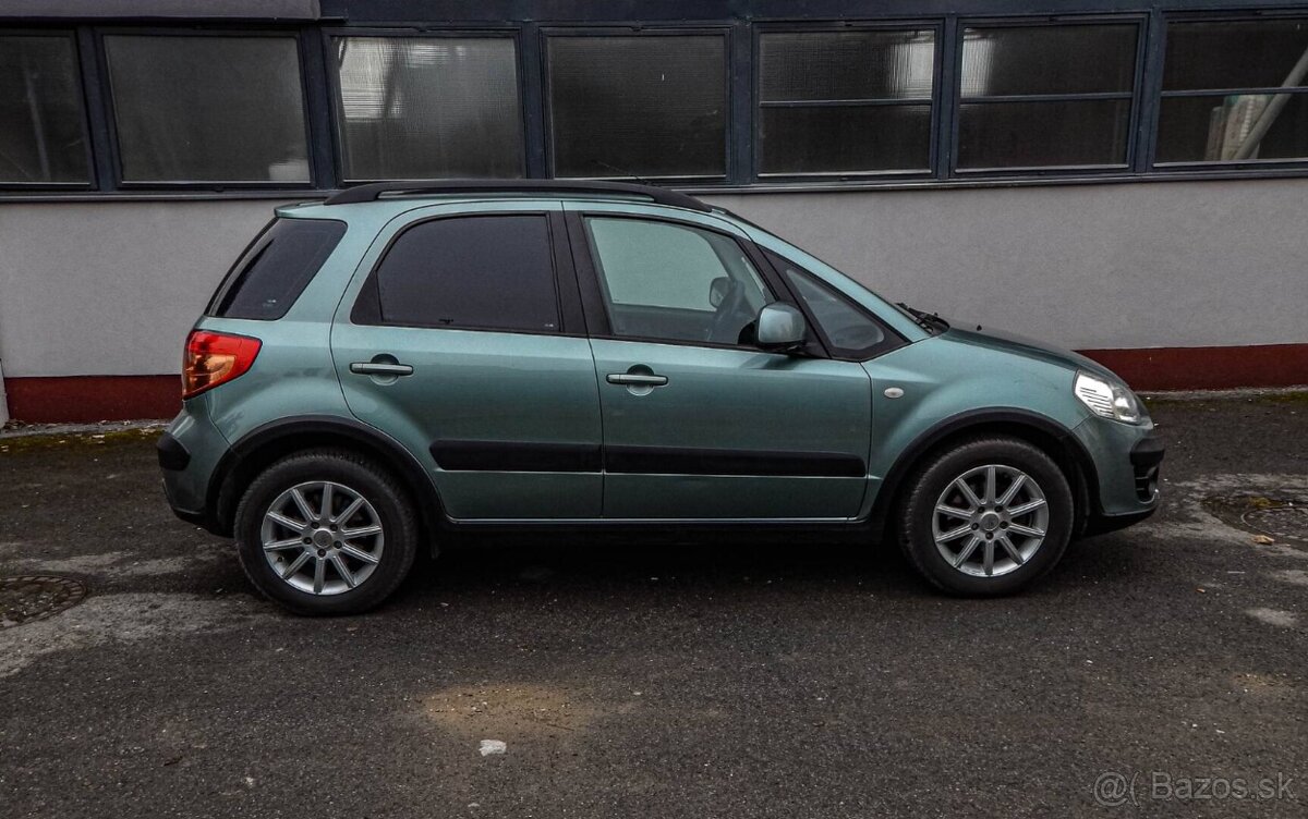 Suzuki SX4 1.5 GLX Urban Line - 2