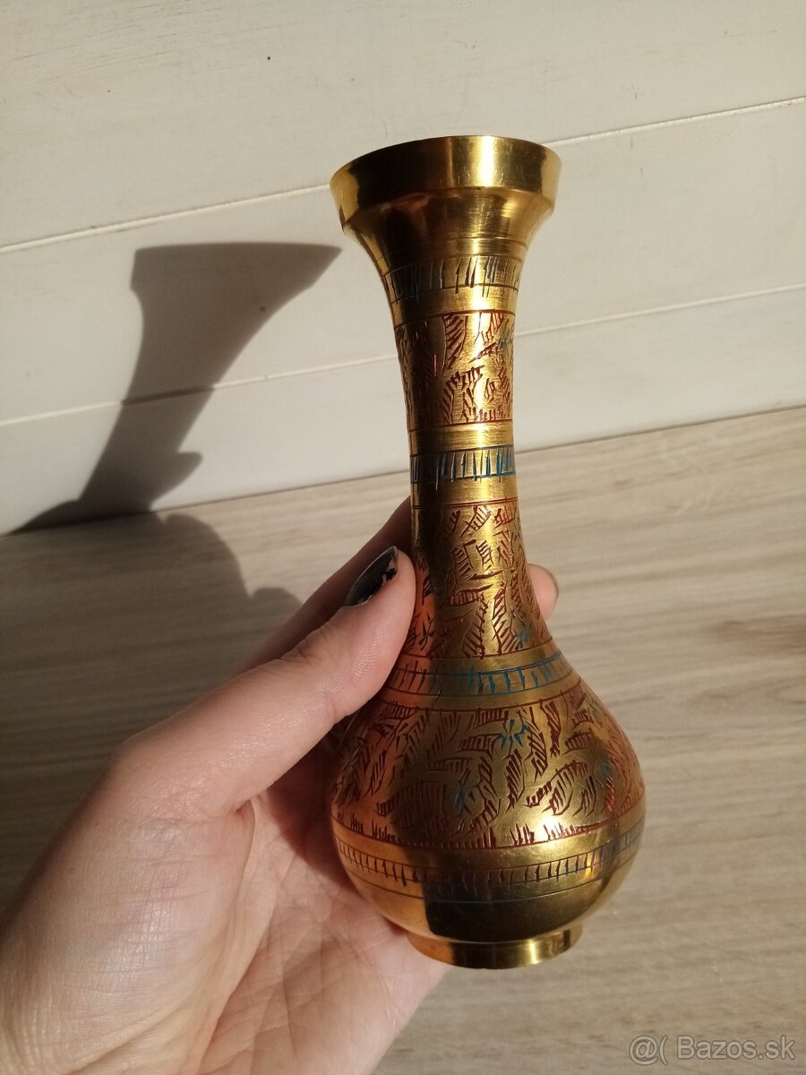 Orientálna váza z alpaky - 2