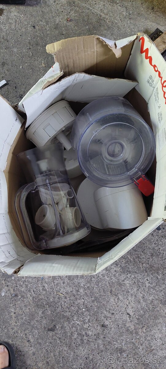 Kuchynský robot - 2