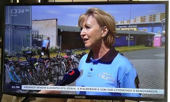 TV SENCOR SLE 39F14TCS Uhlopriečka 99cm. - 2