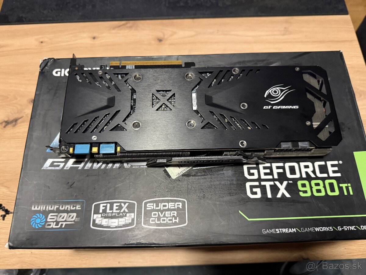 Gigabyte GTX 980 Ti Windforce - 2
