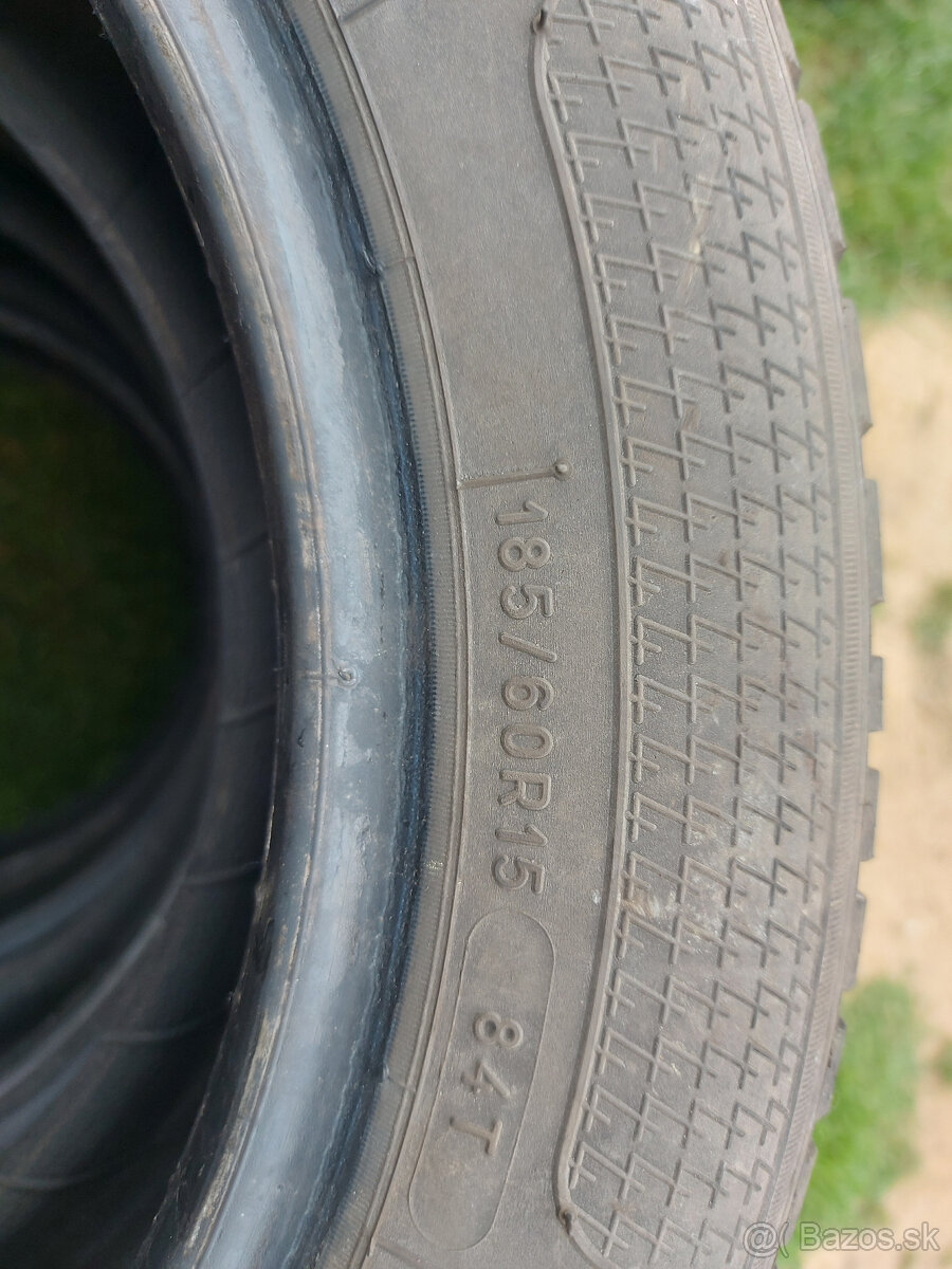 185/60R15 - 2