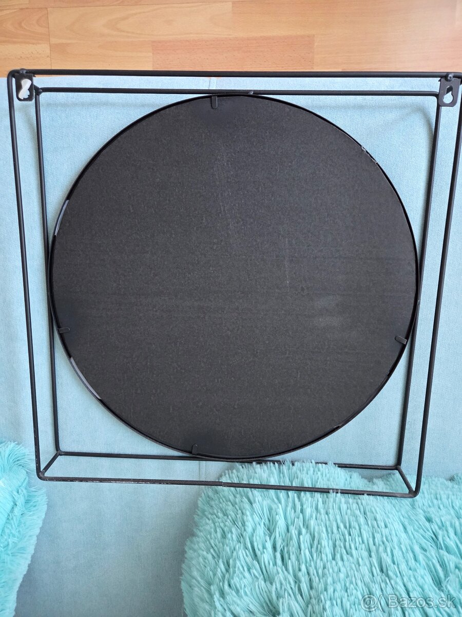 Nástenné zrkadlo - 2