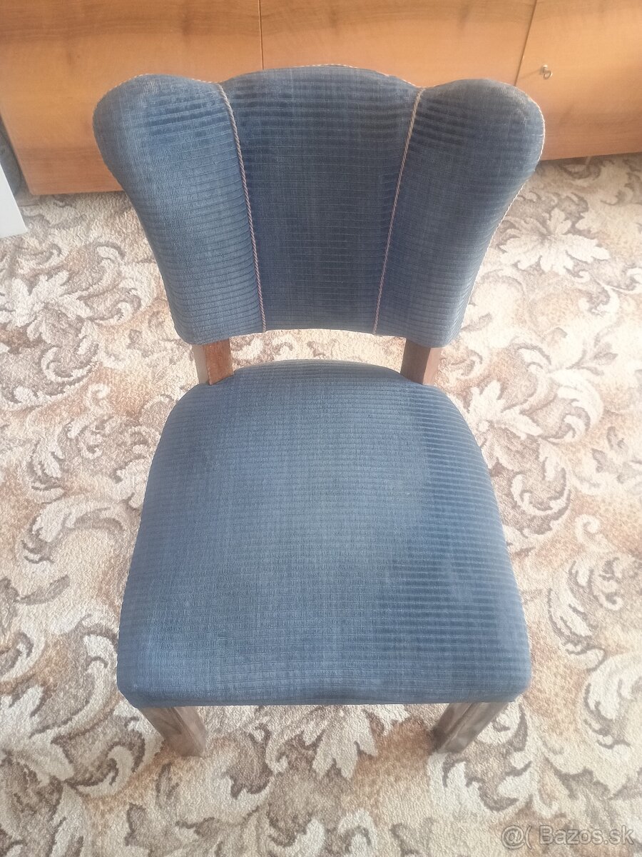 Predám staré stoličky - 2