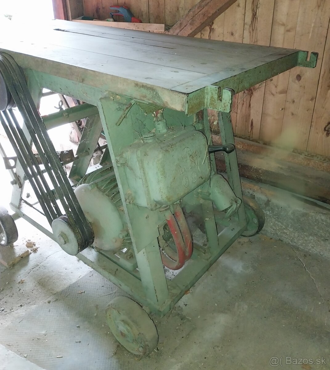 Cirkulár (stolová píla) - 2