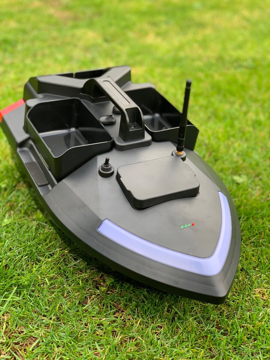 Zavážacia loďka FLYTEC V 020 GPS - 2