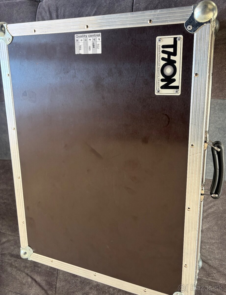 Soundcraft Signature 22MTK Professional - 2