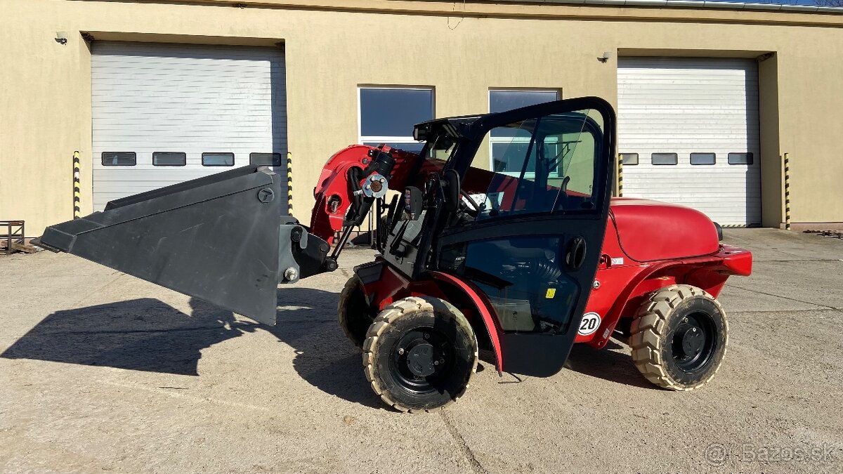 Teleskopicky nakladač JCB 520-40 - 2