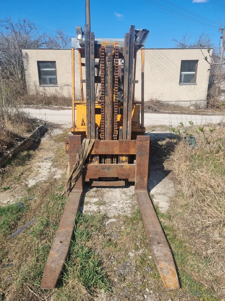 Vysokozdvižný vozík Yale - 2