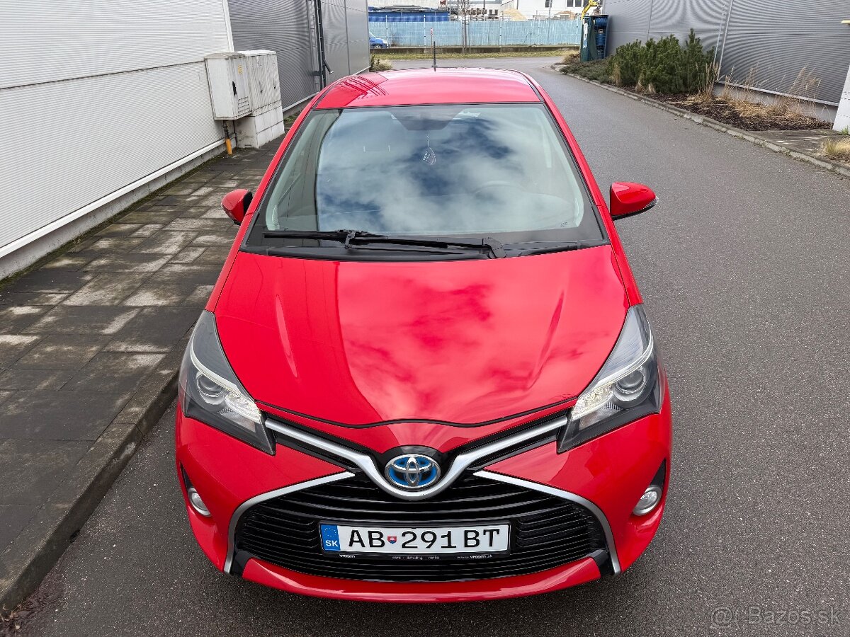 Toyota Yaris Hybrid Automat - 2