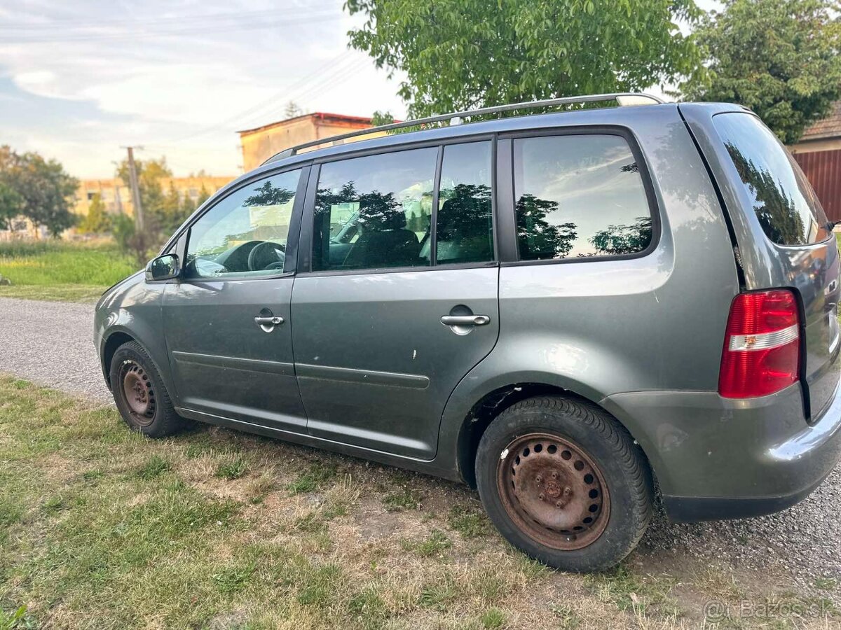 Wv touran 1.6. Fsi - 2