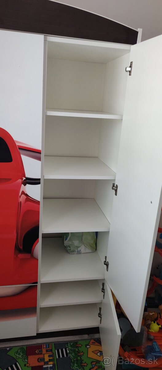 Detská skriňa auto - 2