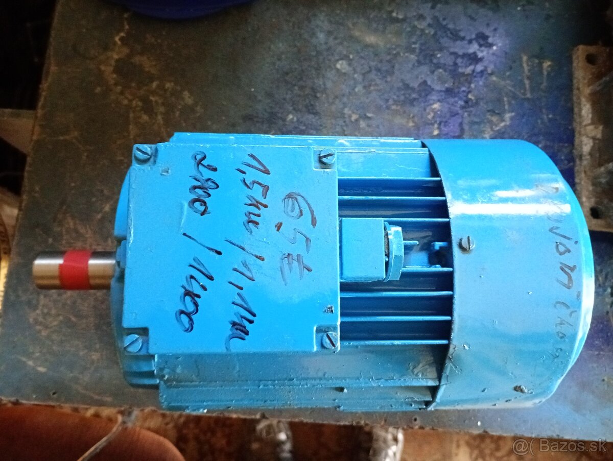 Predám špeciálny elektromotor na 400V. - 2