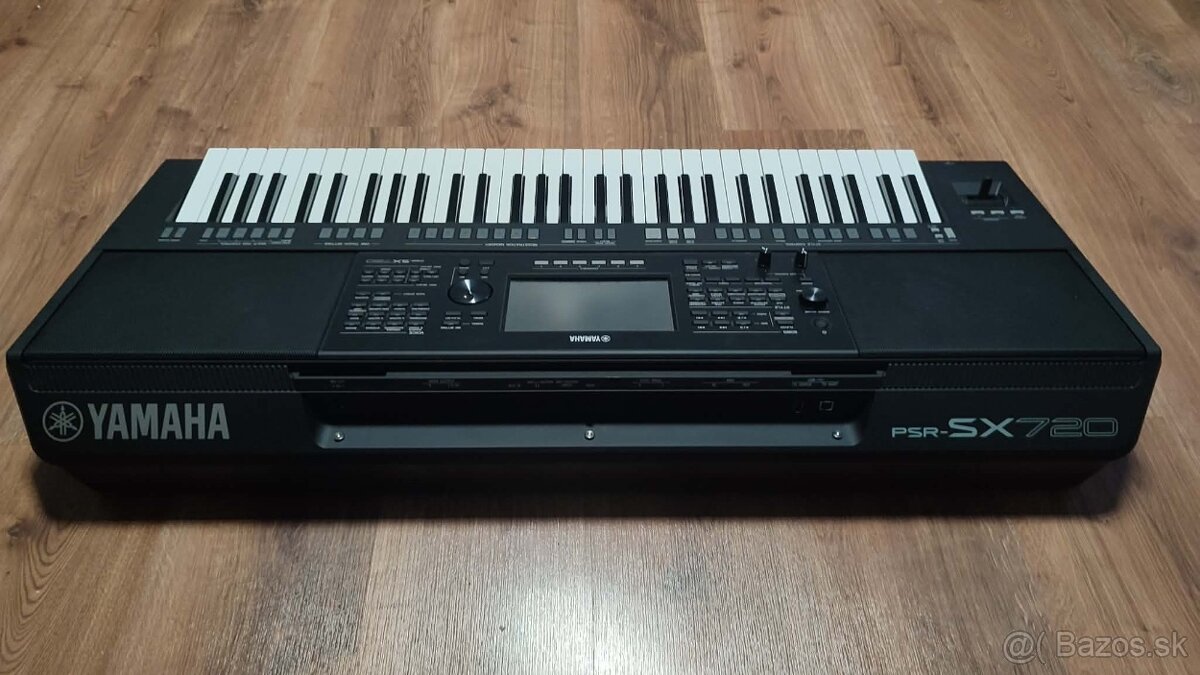 Yamaha psr sx720 - 2