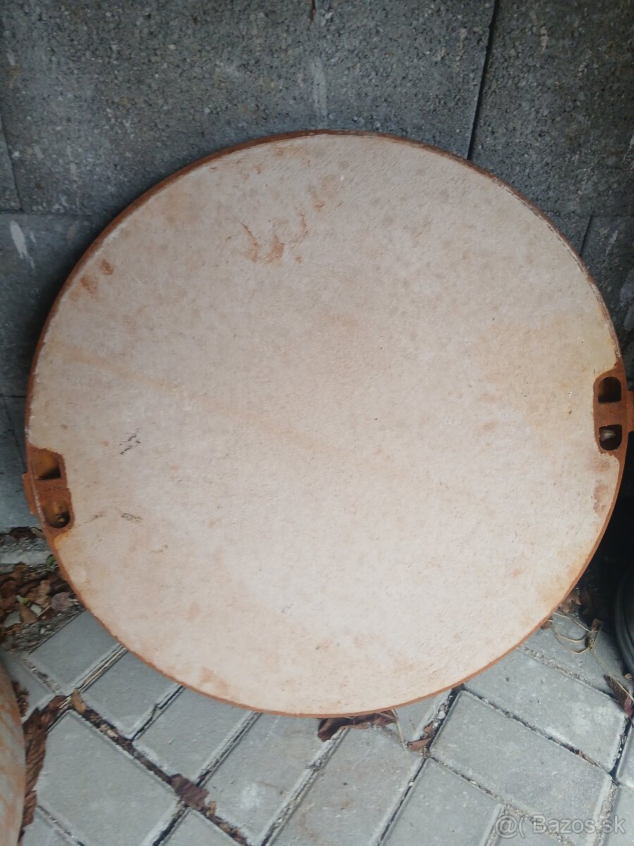 Kanalizacny poklop - 2