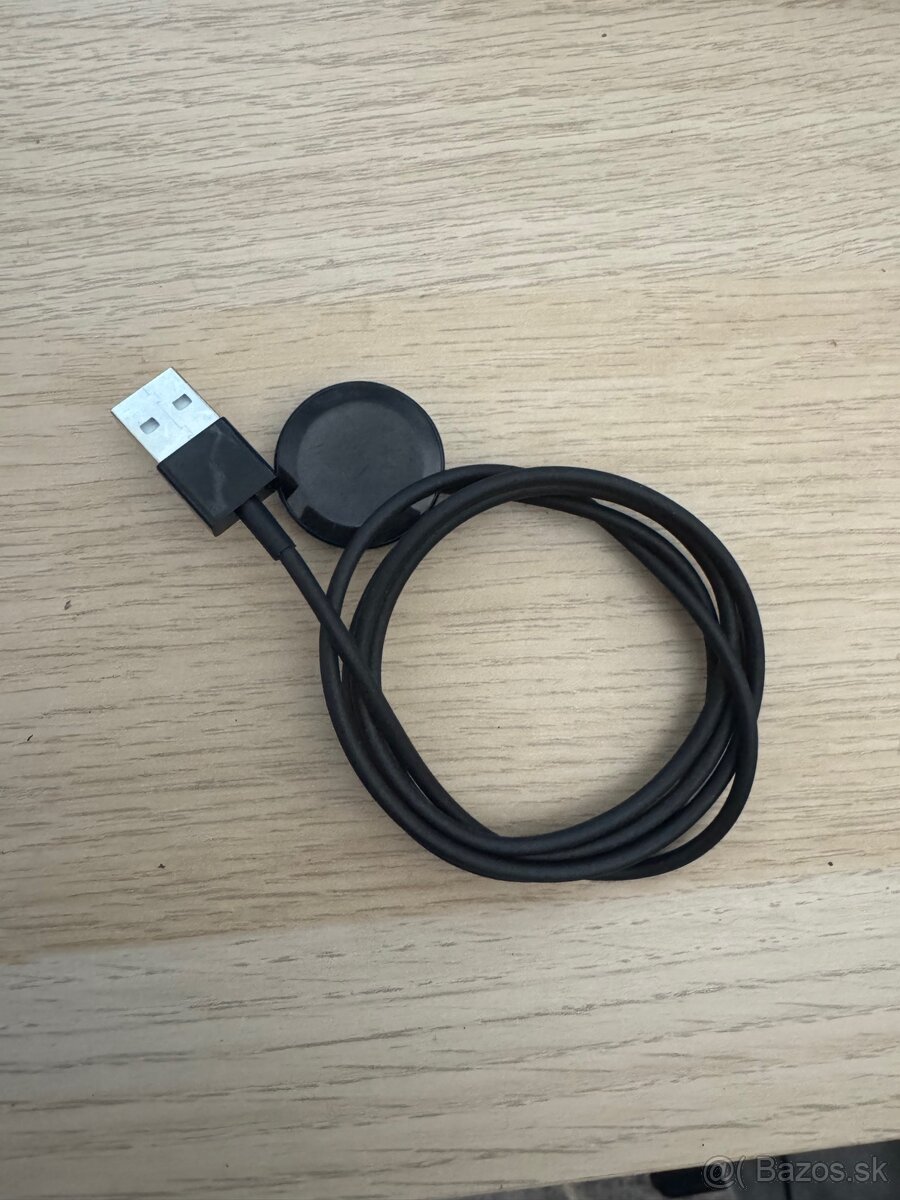 Nabijačka na iPhone hodinky - 2