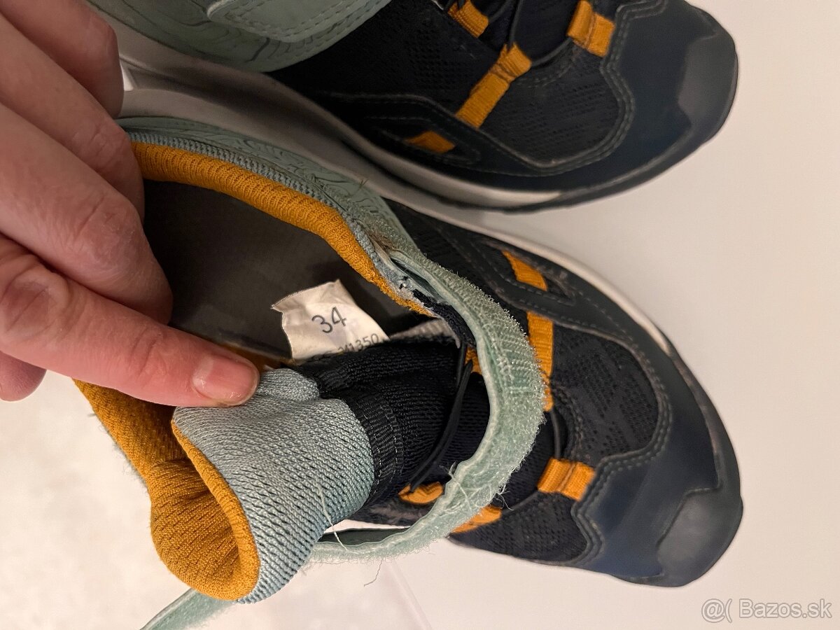 Turistické topánky chlapcenske č. 34 - 2
