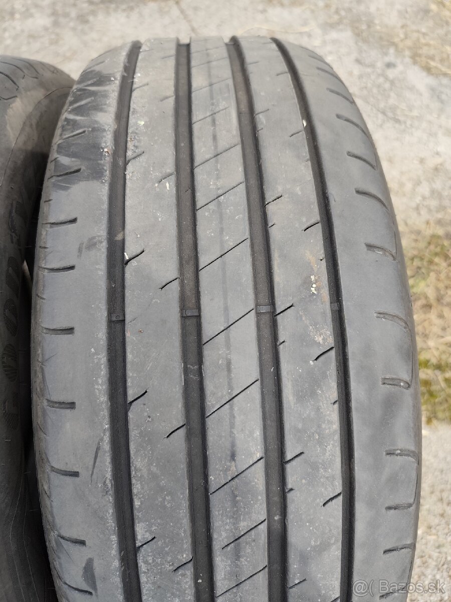 225/55R19 99V Goodyear letná - 2
