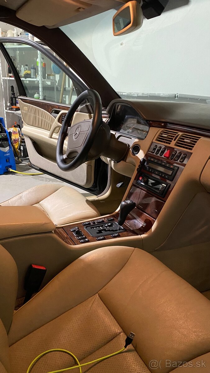 Mercedes W210 M112 V6 - 2