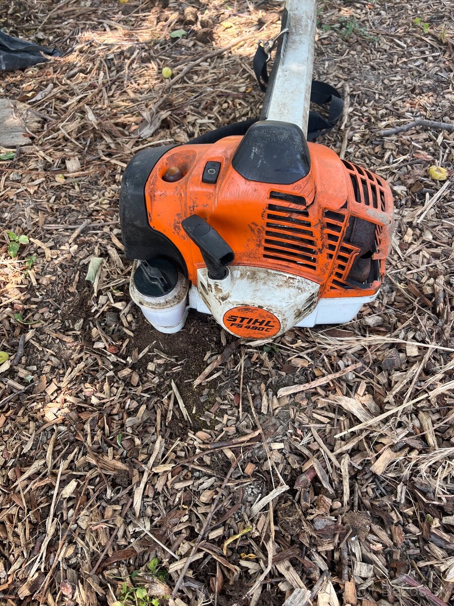 Krovinorez stihl FS490C - 2