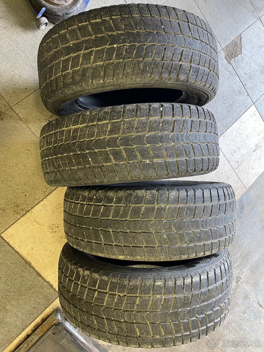 265/60 R18 Nexen (zimné) - 2