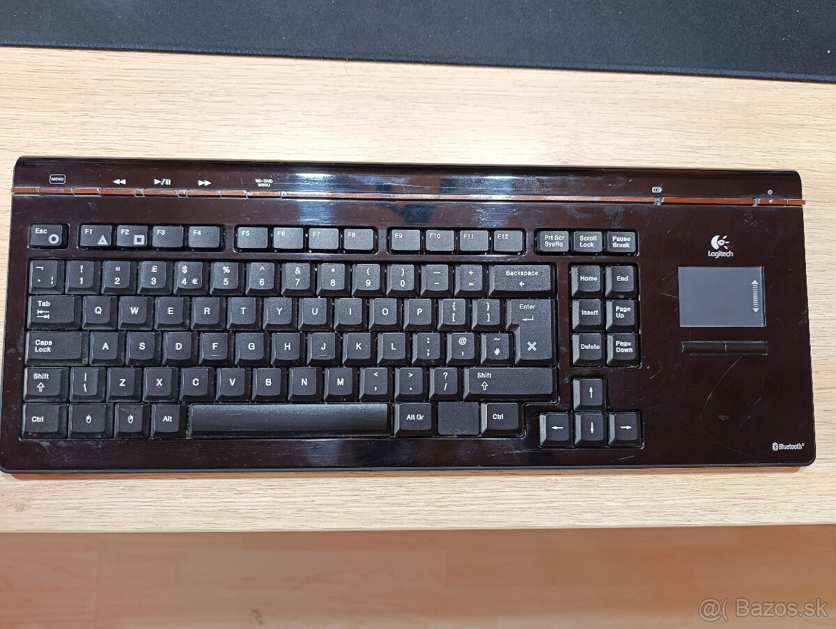 Logitech bezdrôtová klávesnica PS3 - 2