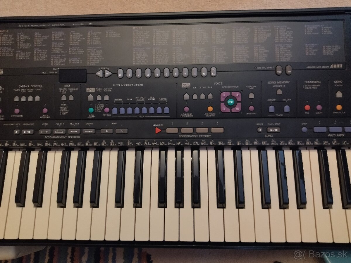 Predám Yamaha PSR 410 - 2