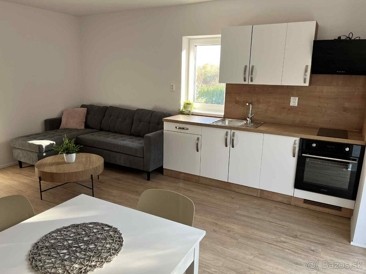 Prenájom: NOVÝ byt s TERASOU a PARKOVANÍM - Sabinov - 2