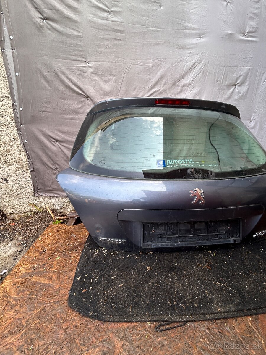 Peugeot 207 zadny kufor - 2