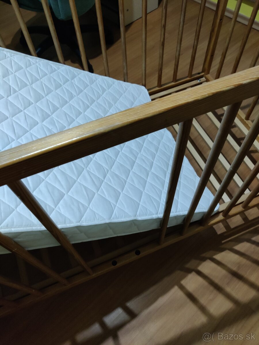 Detská postieľka s matracom - 2