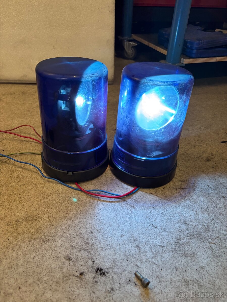 Modré majáky Hella - 2