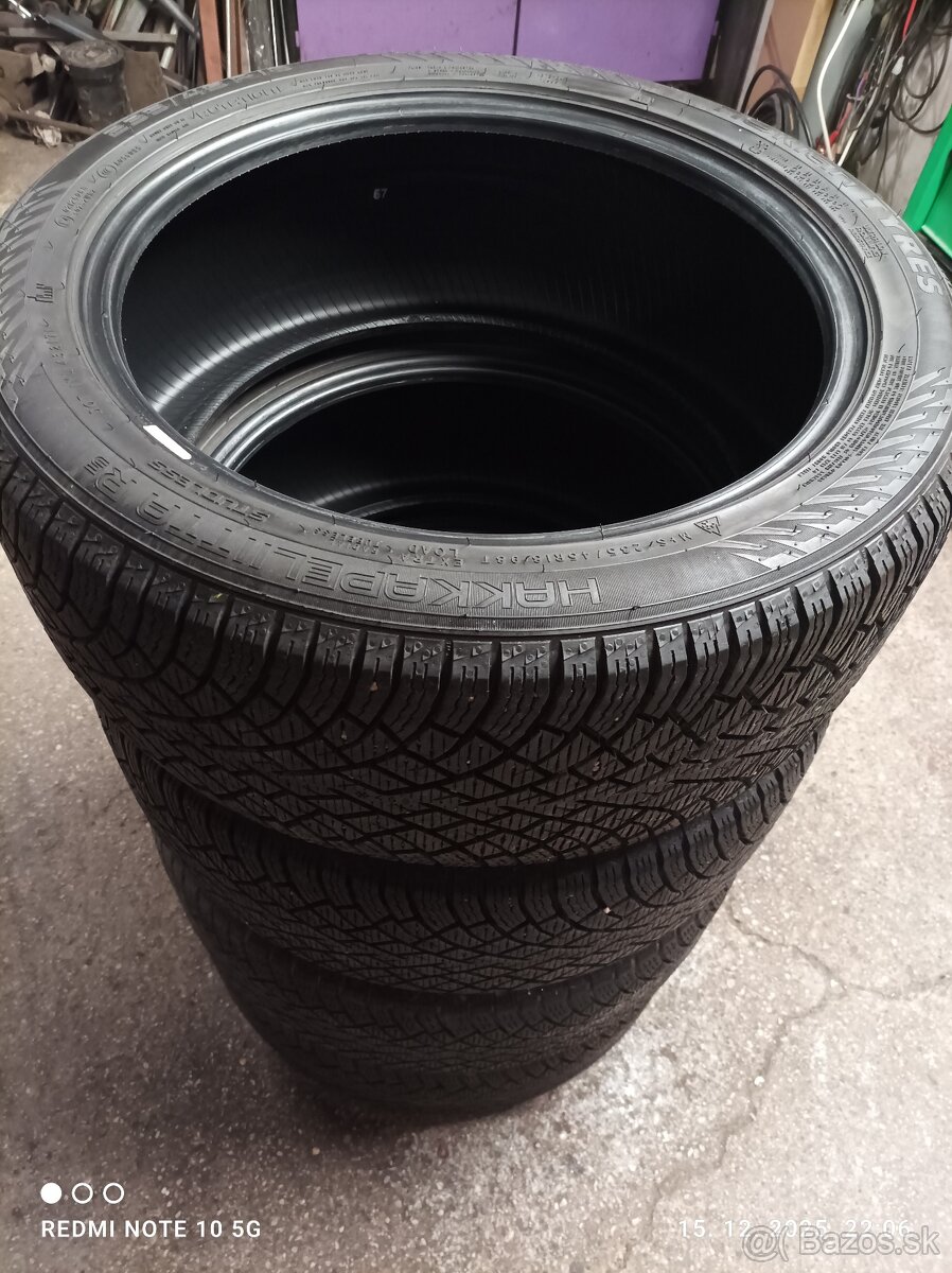 Predám zimné pneumatiky Nokian 235/45r18 - 2