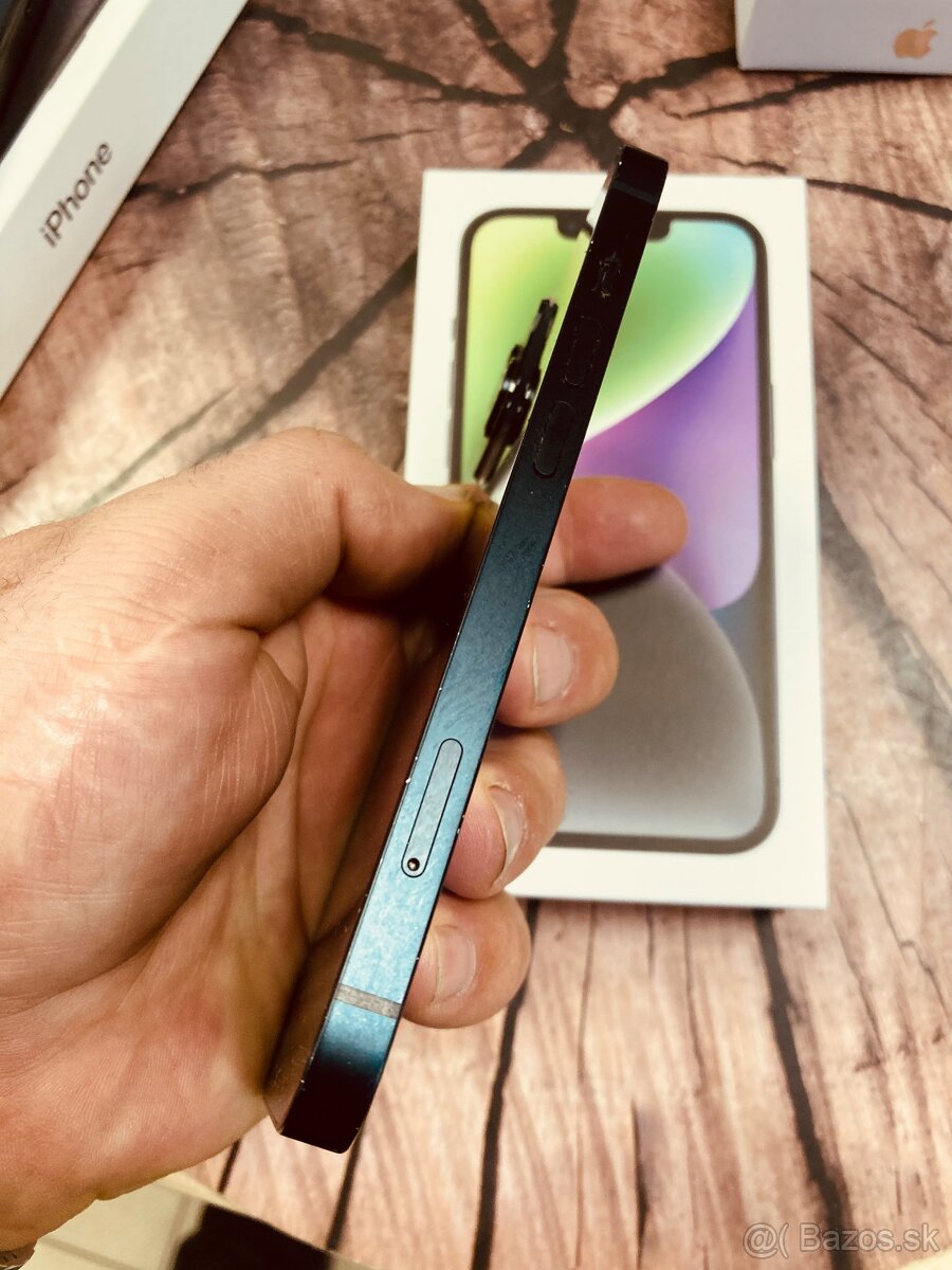 iPhone 14 black 128 originál top stav - 2