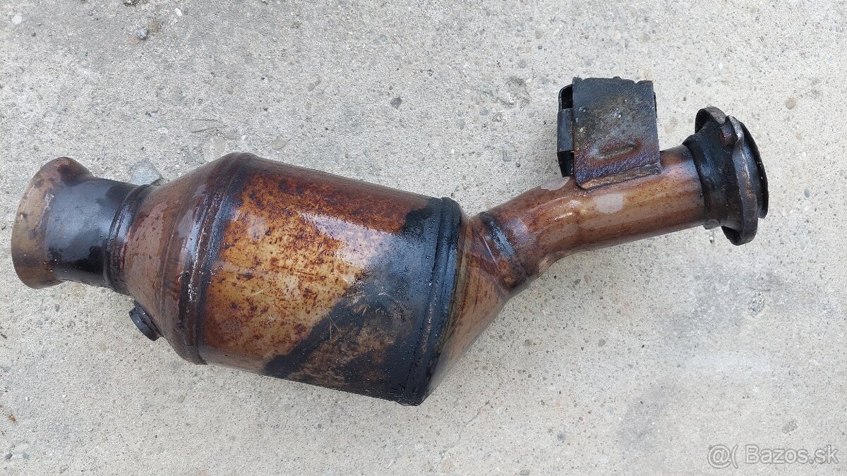 Náhradné diely na Mercedes Vito - 2