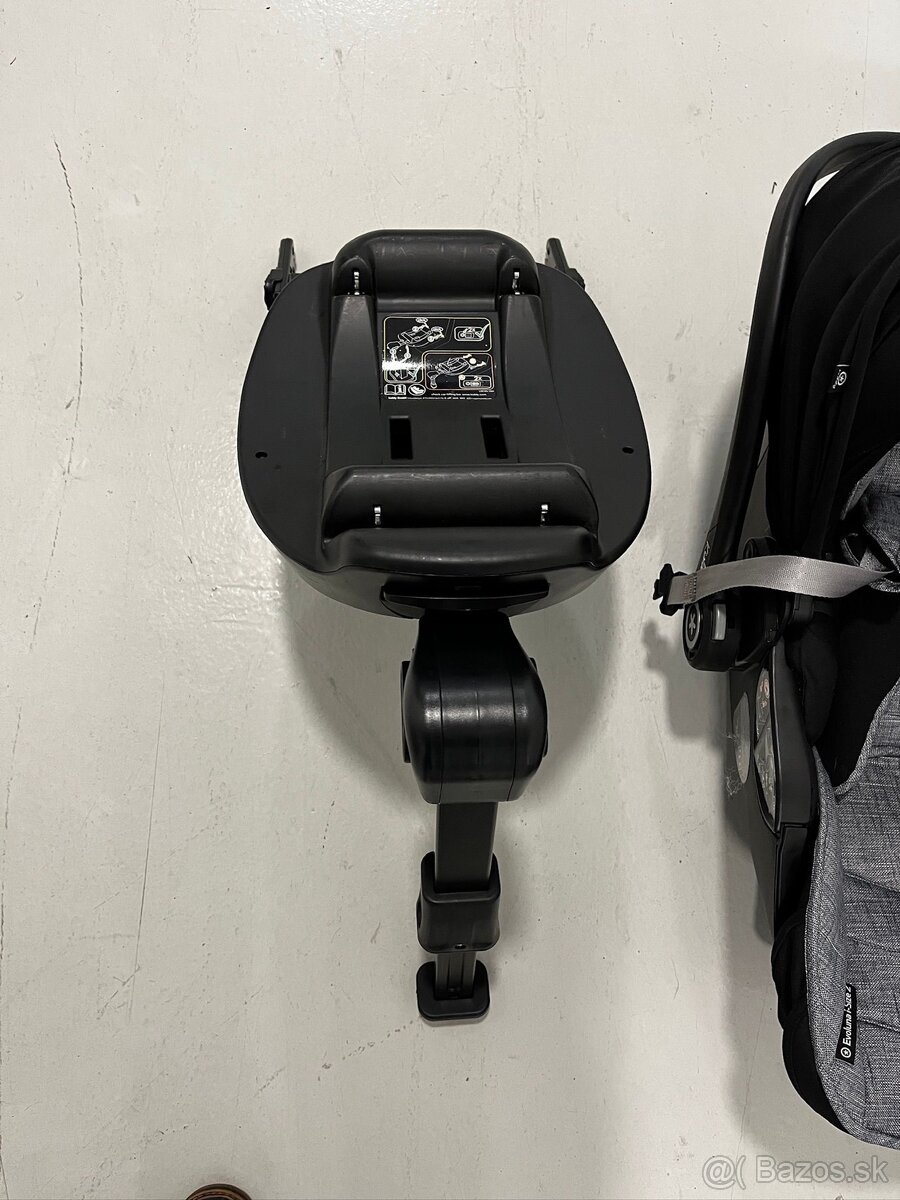 Autosedačka s podvozkom - 2