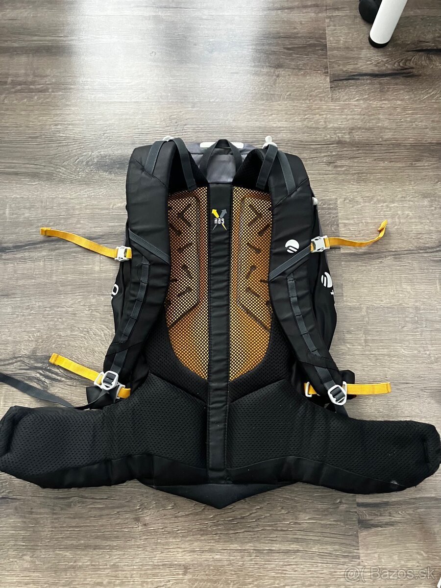 Ferrino Maudit 30+5 – technický batoh - 2