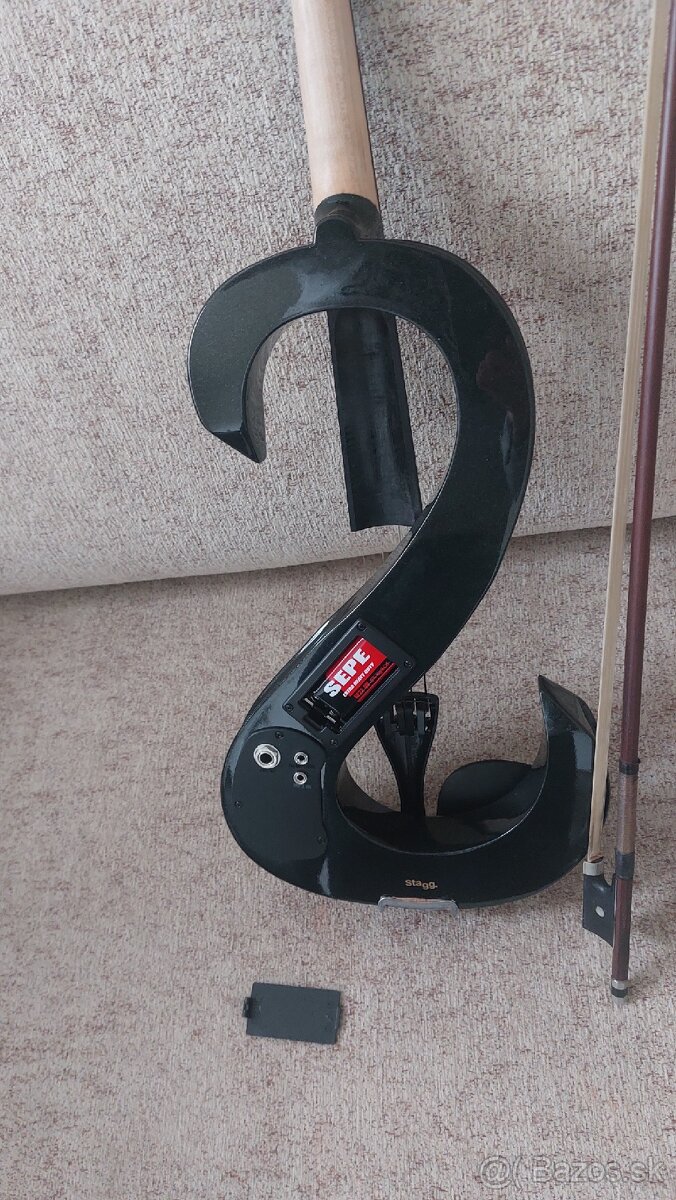 Predam elekteické husle Stagr - 2