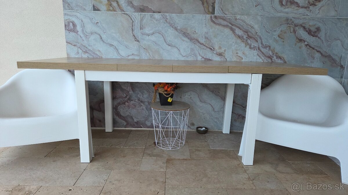 Predám stôl ktorý potrebuje servis. - 2