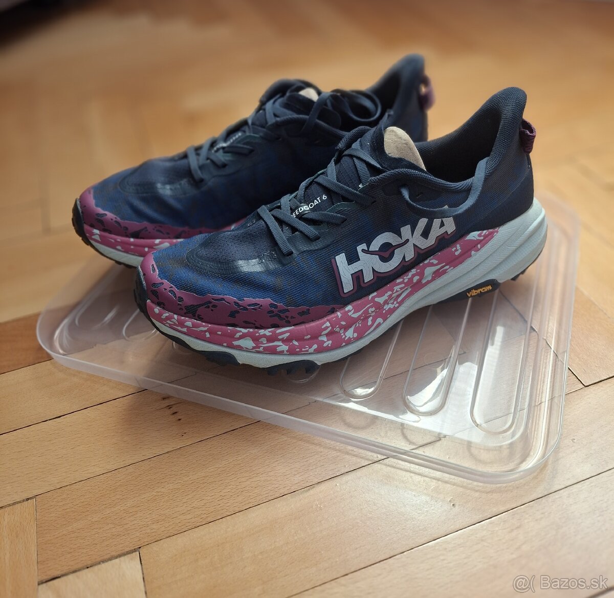 HOKA speedgoat - 2