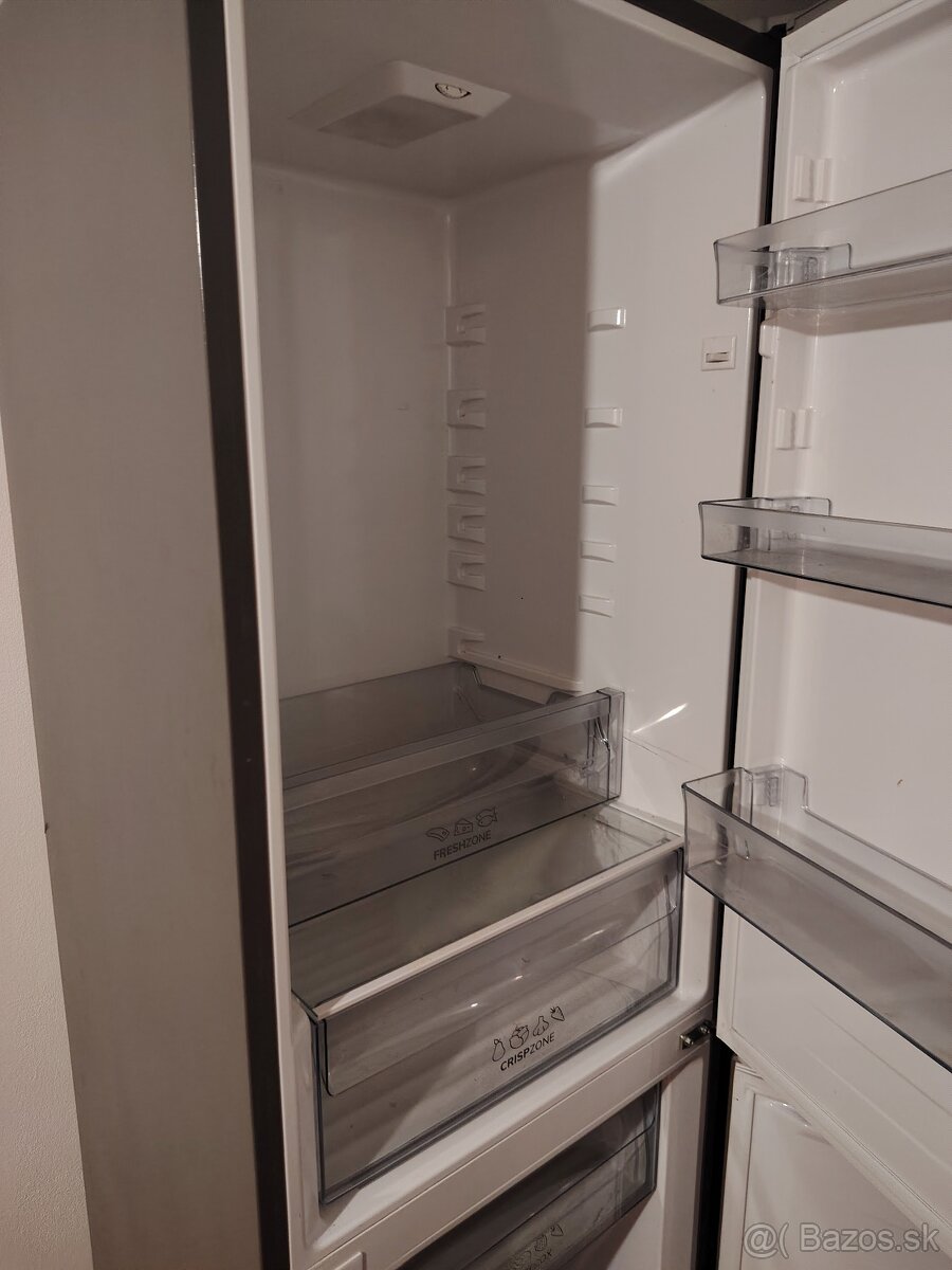 Chladnička s mrazničkou - 2