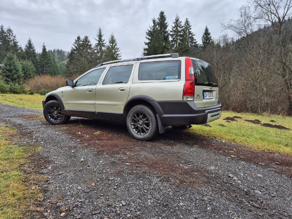 Volvo xc 70 d5 120kw r.v. 2005, nájazd 480 xxxkm - 2